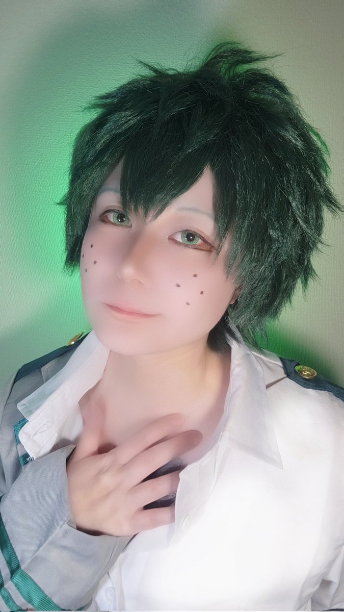 ⚠︎cos/MHA/緑 谷
⚠︎タトゥー(隠したつもりが見えてます)

私にしては珍しいものを撮った気がする
手が小さくてタトゥー全部隠しきれんかった
(苦手な方はすみません)