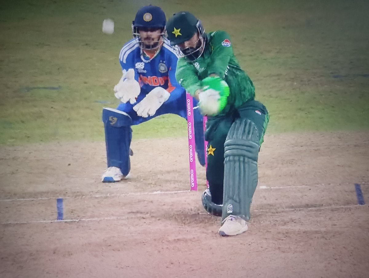 🚨SIXTH  WICKET FOR TEAM INDIA🚨
TILAK VERMA STRIKES🔥🤣

#INDvsPAK #INDvPAK
#T20WorldCup2026