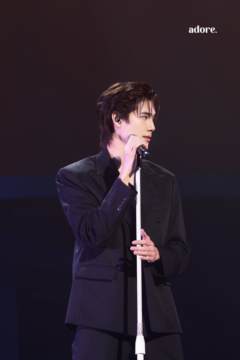 𝙖𝙙𝙤𝙧𝙚 ━ ❄️. tweet media