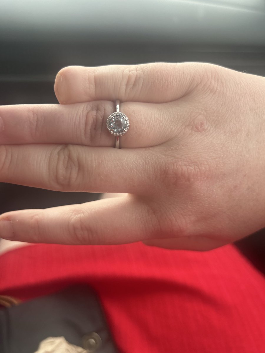 Juvialadybug tweet media