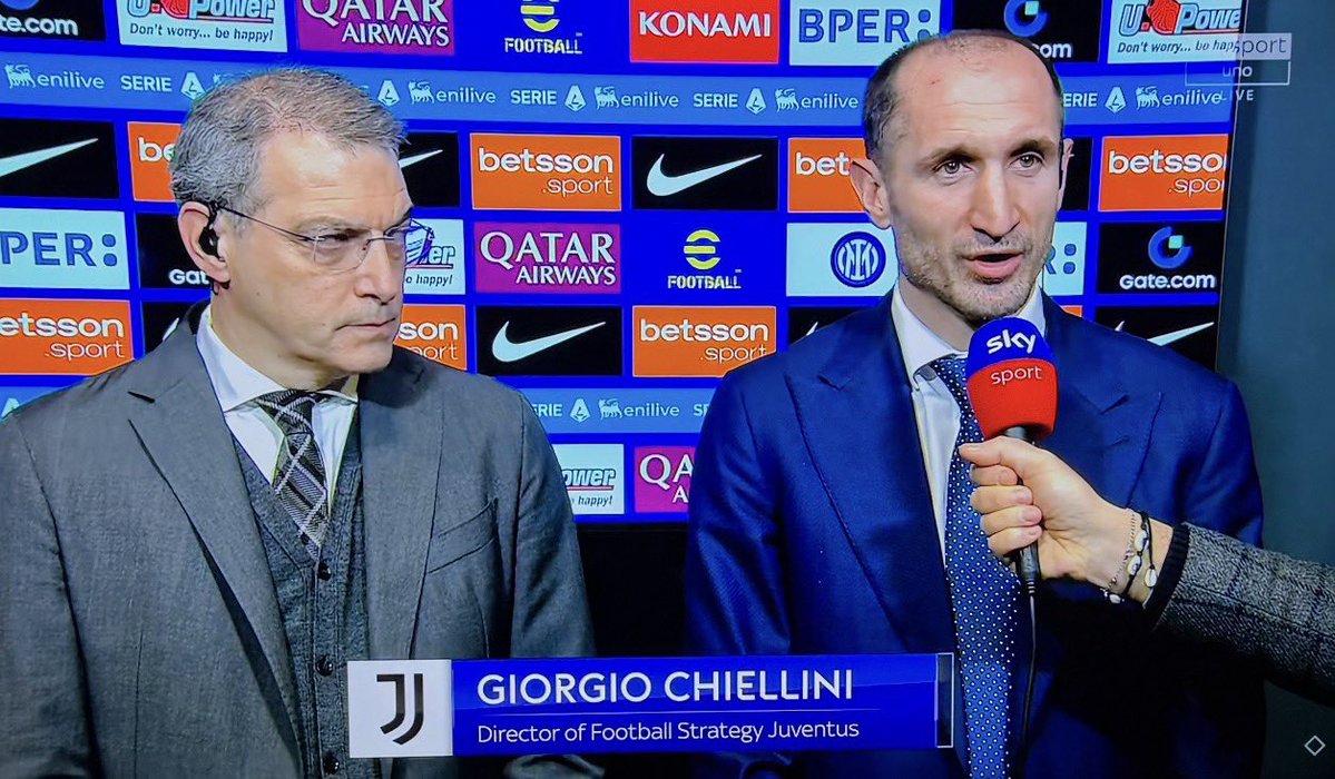 “Anch’io in campo sono un gran figlio di p… e ne vado fiero: le malizie fanno parte del calcio, neanche le chiamo scorrettezze. Bisogna essere furbi”

Le riconosci queste parole, <a href="/chiellini/">Giorgio Chiellini</a>? Sono nella tua autobiografia.

Come si cambia, per non morire.