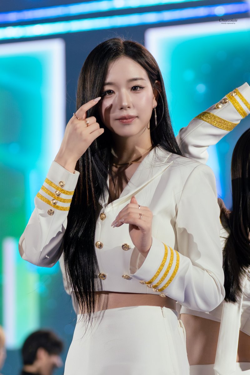 Chaecolate tweet media