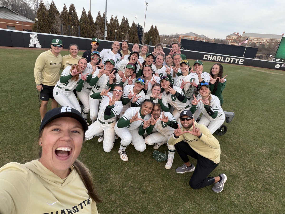 Charlotte Softball tweet media