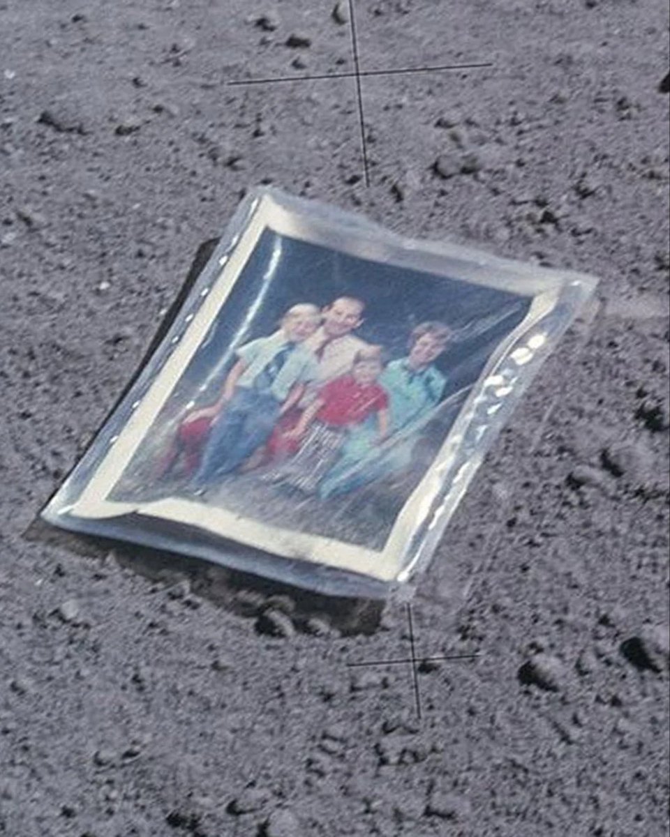 spaceinnutshell's tweet photo. Charles Moss Duke Jr. who served as the Lunar Module Pilot for Apollo 16 in April 1972, became the 10th person to walk on the Moon.

To get his sons, excited about his mission, he asked them if they wanted to “go to the Moon” with him by being in a photo he would leave there. https://t.co/FkcV67OxIO