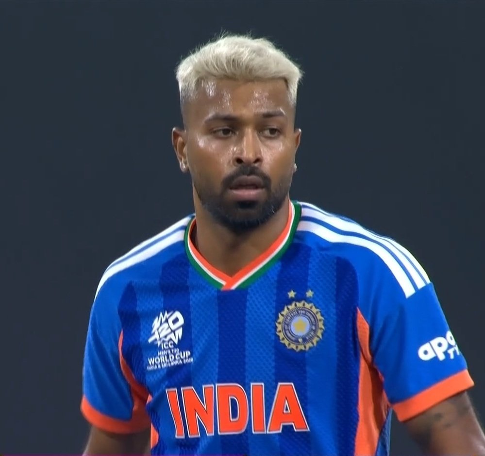 Gets out for 0
Gets Pakistan opener for 0
Gets Pakistan number 11 for 0

Pandyabhatta.