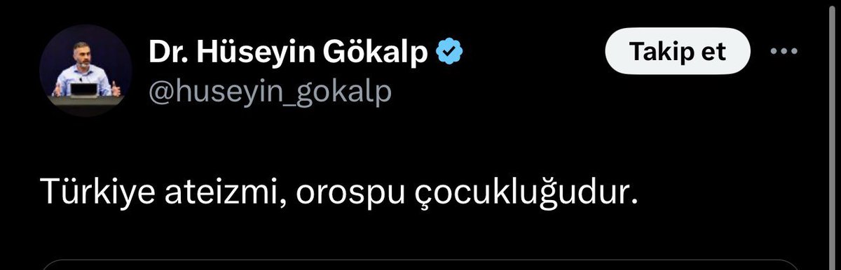 Yok öyle değil o.

Sana Türkiye’de ateist olmanın ne demek olduğunu anlatayım yalaka herif.

Türkiye’de ateist olmak erkek çocuğuysan eğer sana hiç fikrin sorulmadan sünnet edilmektir mesela. Kız çocuğuysan ise kendi bedeninden utanman gerektiğini öğretir sana büyüklerin. Kızım