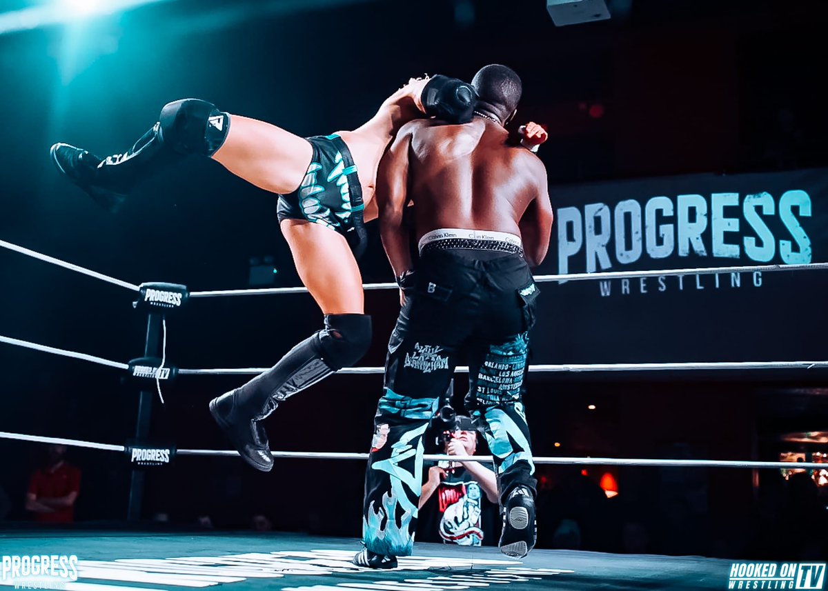 ThisIs_Progress's tweet image. KID LYKOS just pinned the PROGRESS Men's World Champion in the middle of the ring.

This has been the very first time that Dereiss has been pinned since winning the World Title.

📺️ WATCH LIVE ON HOW TV
🔗 buff.ly/skOB3fP 

#Chapter190
#InBrightestDay
#PROGRESSwrestling