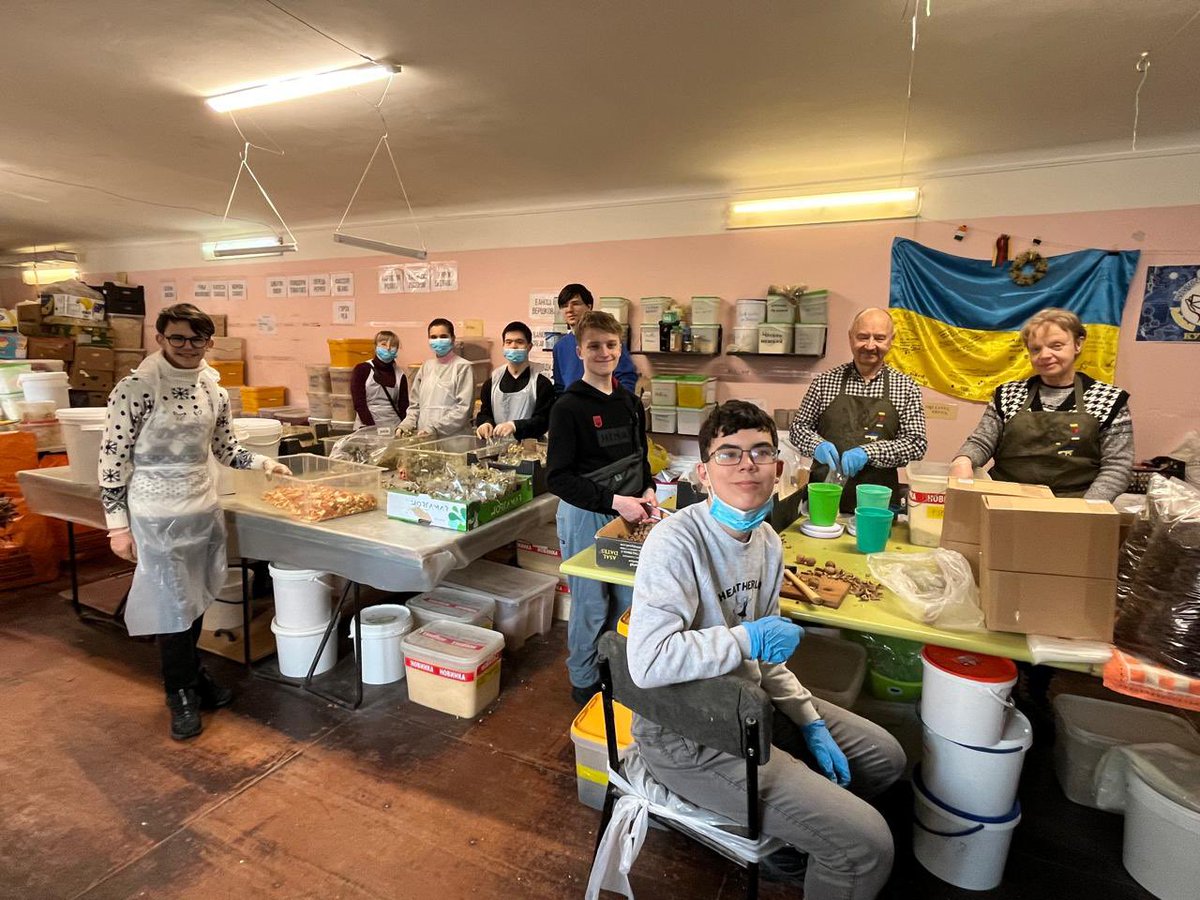 Lviv Volunteer Kitchen tweet media