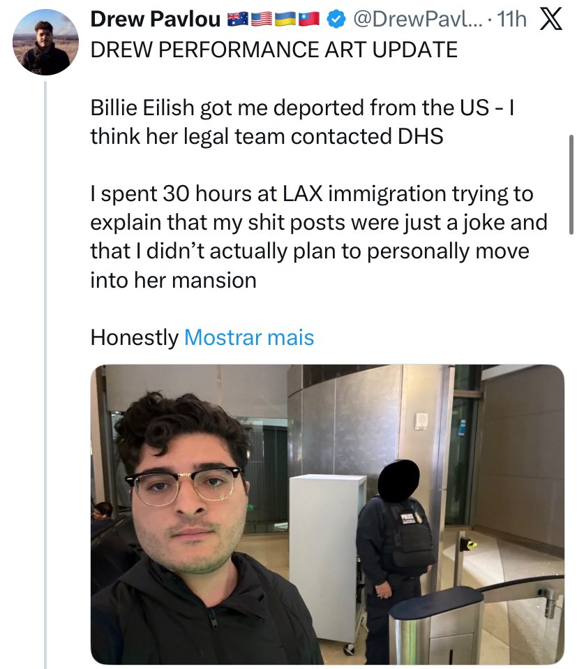 AMAMOS! O homem que fez uma vaquinha, planejando invadir uma suposta casa de Billie Eilish após o discurso da cantora defendendo imigrantes no Grammy, foi deportado quando chegou aos Estados Unidos.