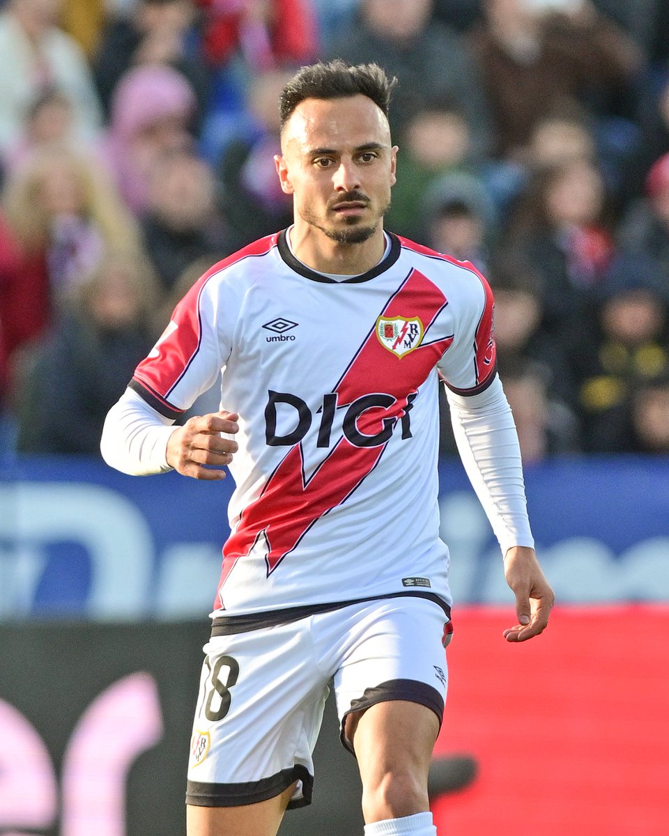 ⚡ Álvaro García iguala a Jesús Diego Cota con 1️⃣9️⃣7️⃣ partidos en Primera.

¡Enhorabuena, Álvaro! ⚡