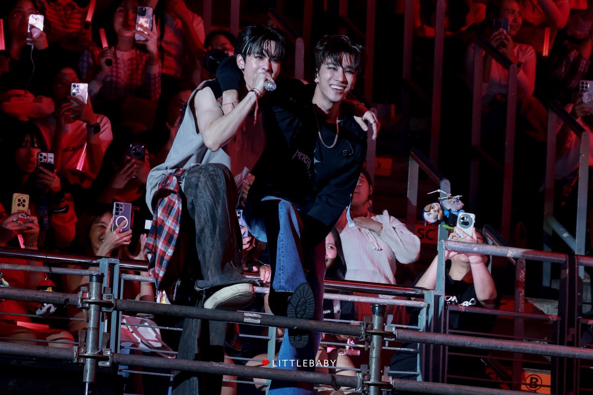 love is you ~

#RISERCONCERTD3 
˚ ༘ ♡ ꒰ #เพิร์ธแซนต้า : #PerthSanta ꒱