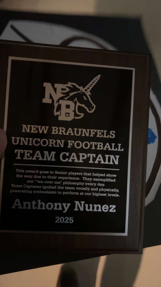 anthonynunez95's tweet image. I’m so grateful to be nominated has a team captain, at the banquet , it was amazing, Love the coaches ,teammates #2Family #AGTG #blessed D-linemen 26’.

GO Unicorns🦄💙