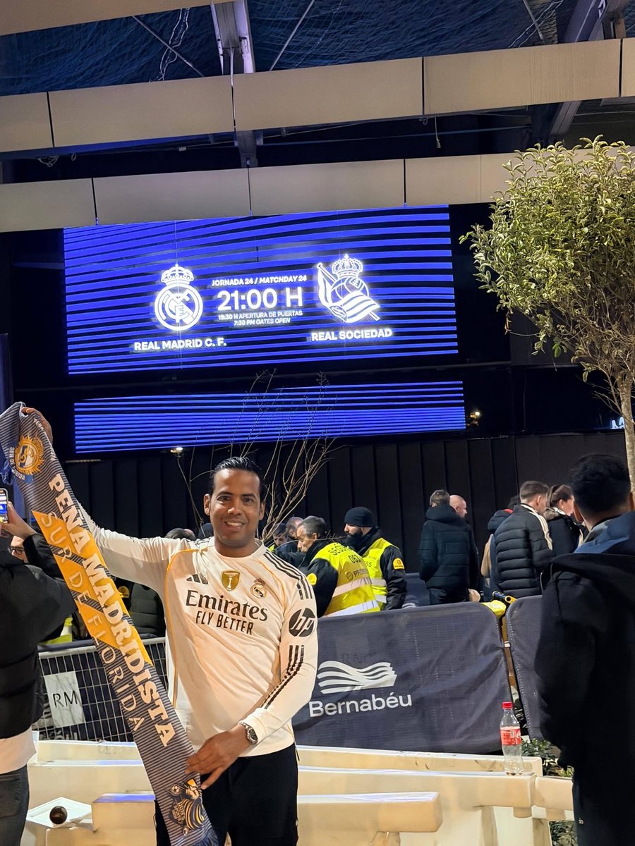 Buen día madridistas, 3 puntos más que sumamos ayer para seguir a topé!! Gracias amigos peñistas por venir a alentar a nuestro <a href="/realmadrid/">Real Madrid C.F.</a> y a nuestro socio Alejandro que estuvo presente desde el Bernabeú. Hala Madrid!! 
#RMSurDeFlorida #RMFans #MadridistasMiami #MadridismoUSA