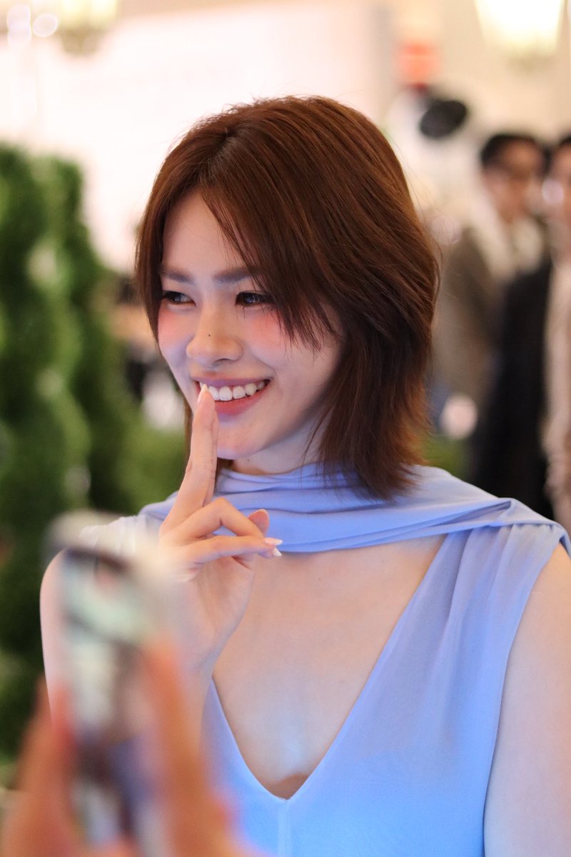 fridayiminlove tweet media