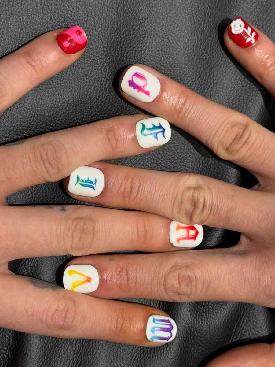 F A M 🌼  👑 V I P