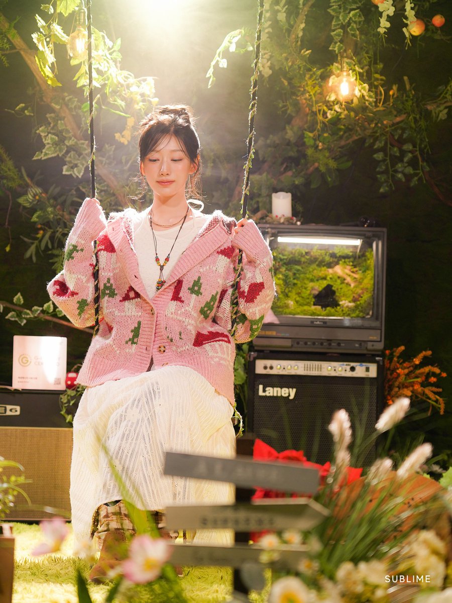 [CG : Jeong Yein 1st Photobook]

Bonjour, 

Nous vous proposons une CG pour le 1er photobook de Yein !

Voici le formulaire : forms.gle/W8hiD527BHHMZD…

Deadline : 20/02 18h 

Lisez bien le formulaire avant de le remplir et n'hésitez pas si vous avez des questions 😉

뀨🍓🐰🦔