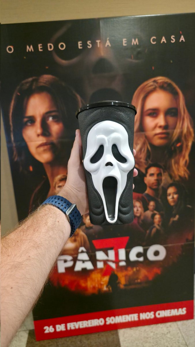 Esse copoo está demaais!
😱🎬🖤🧋