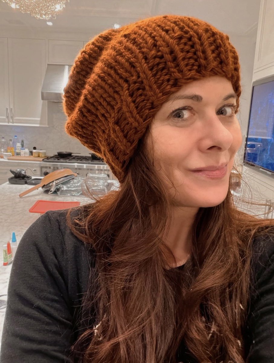 Debra Messing tweet media