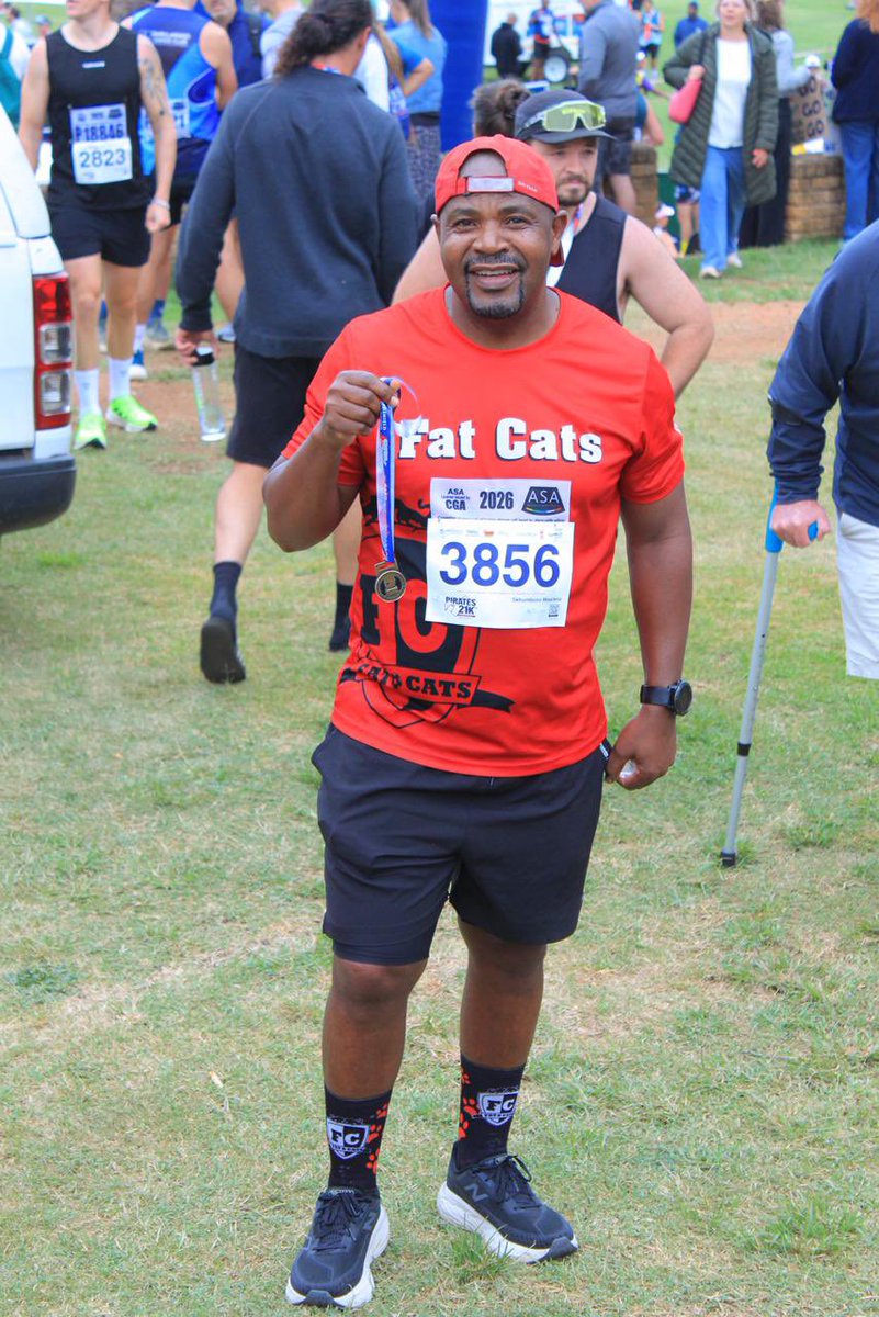 SkhuraMasilela's tweet photo. Toughest half marathon in Jo’burg…#Pirates21k Tough day in the office but I got 2:20 target. 👊🏾👊🏾
#run4life
#fatcatsac
#Redskippa❤️
#Werunthesestreets https://t.co/X7yjCT2oUS