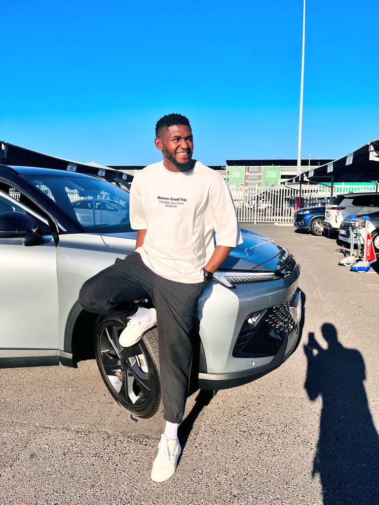 zane_Sekhwela 🏳️‍🌈 tweet media