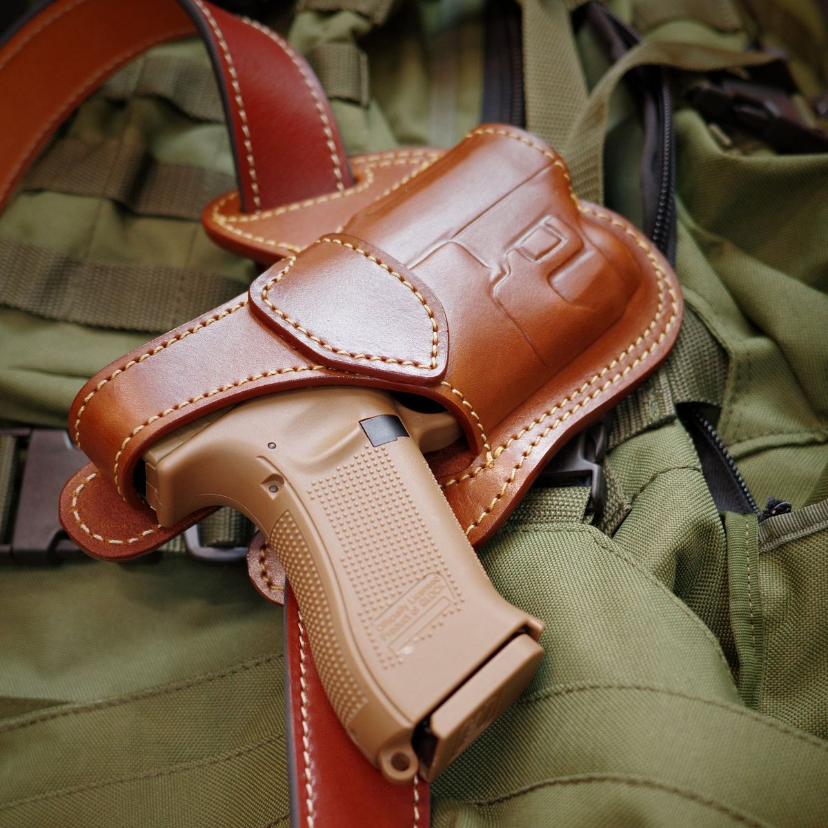 Prefer cross-draw carry? The C634 L Fitz-Simons Timeless Leather Holster is a true hidden gem in our timeless lineup, custom-made for your gun with a light or laser.