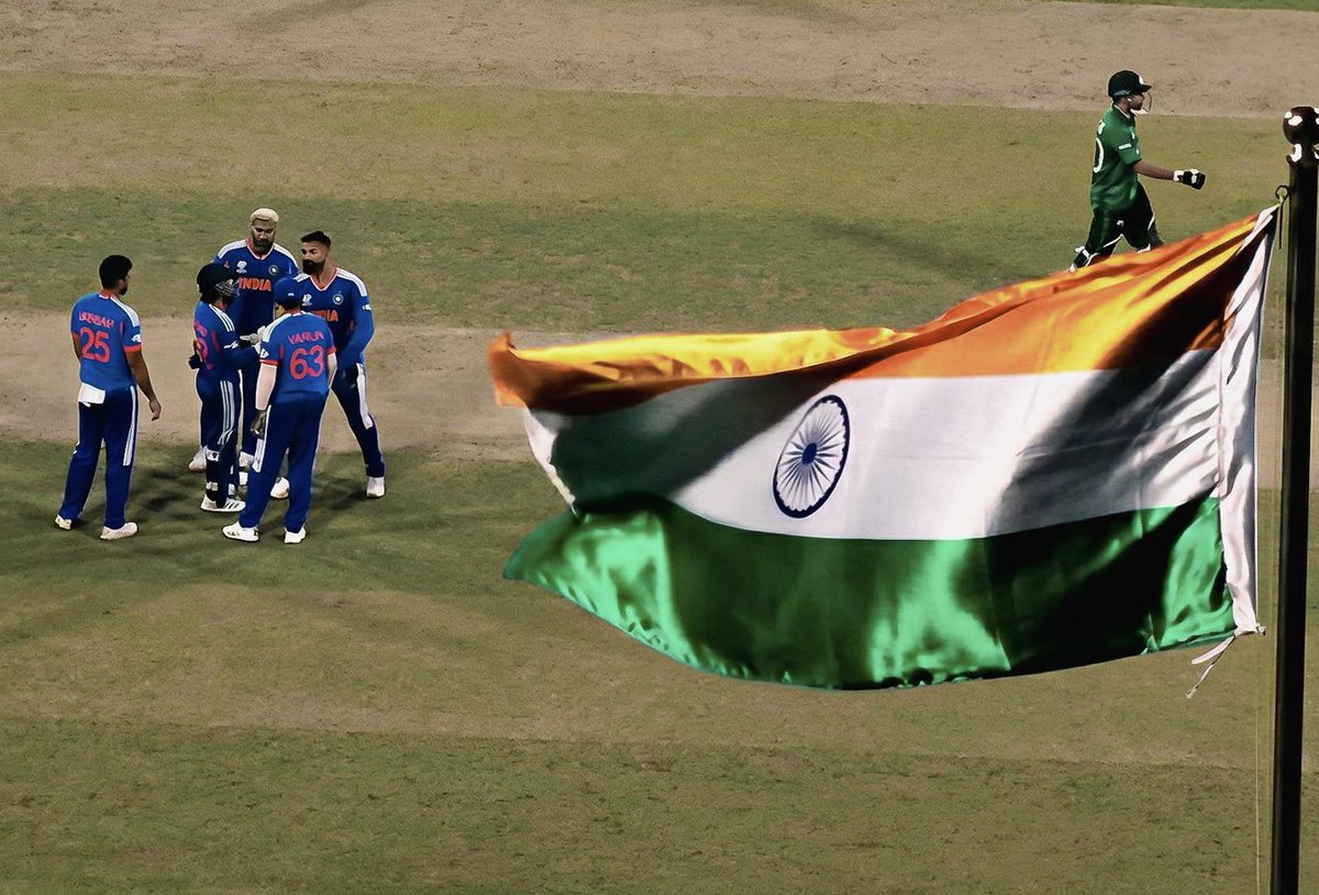 LucknowIPL's tweet photo. Jai Hind, goodnight 💙🇮🇳 https://t.co/4VcMHcvX1Q