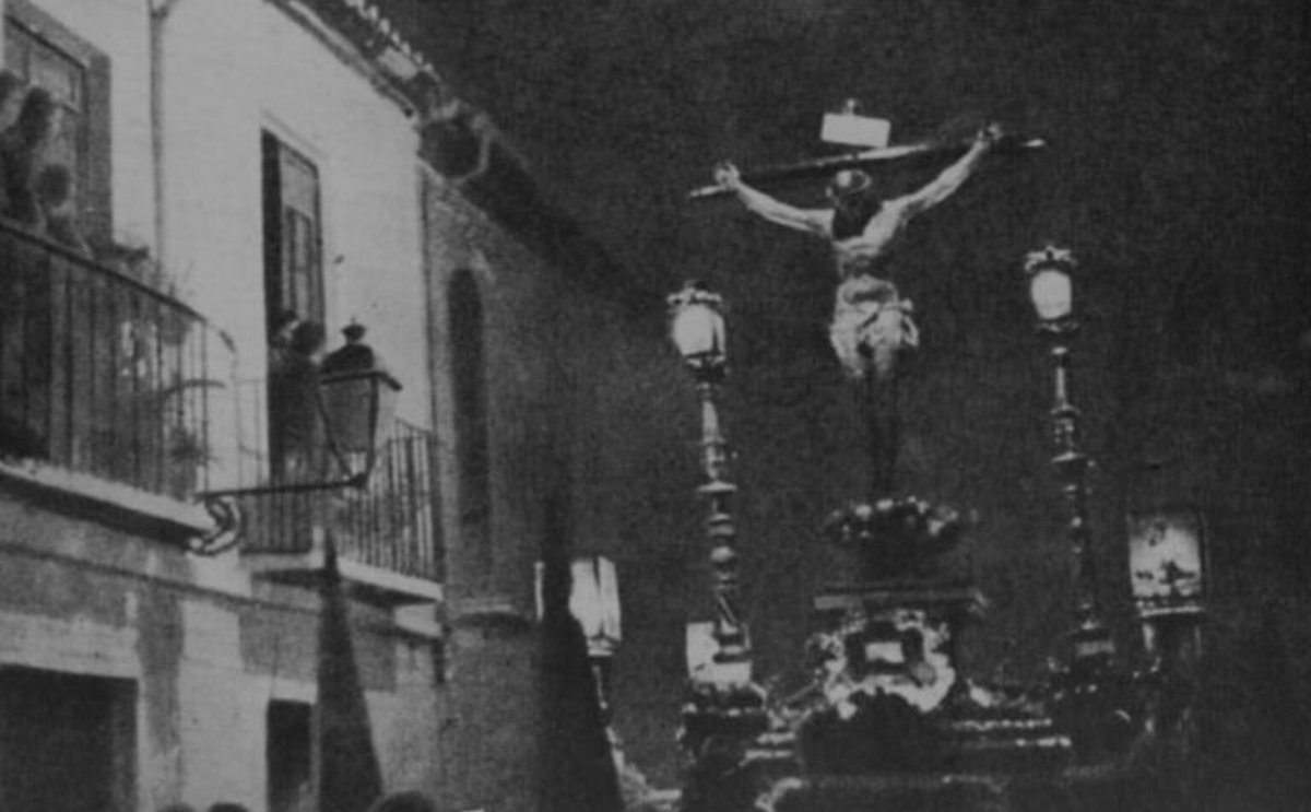 #𝐙𝐚𝐦𝐚𝐫𝐫𝐢𝐥𝐥𝐚𝐓𝐫𝐢𝐧𝐢𝐭𝐚𝐫𝐢𝐚 | El pasado martes 10 de febrero nuestra Hermandad participó en una reunión con el 𝐀𝐥𝐜𝐚𝐥𝐝𝐞 𝐝𝐞 𝐌𝐚́𝐥𝐚𝐠𝐚 y la 𝐀𝐬𝐨𝐜𝐢𝐚𝐜𝐢𝐨́𝐧 𝐝𝐞 𝐕𝐞𝐜𝐢𝐧𝐨𝐬 𝐝𝐞 𝐥𝐚 𝐓𝐫𝐢𝐧𝐢𝐝𝐚𝐝 para tratar diversas mejoras para el barrio.