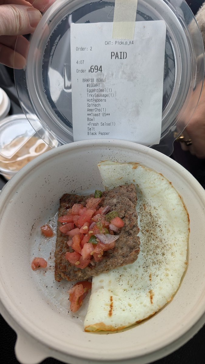 tomservis's tweet photo. @Wawa is this really what a "Breakfast Bowl" looks like now? https://t.co/ci5kv93maz