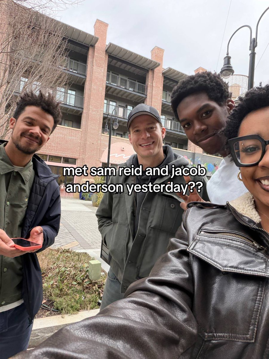 This is my FIRST Jam spotting since I've joined the fandom! Happy first Jam spotting to all the newcomers!❤️🥳