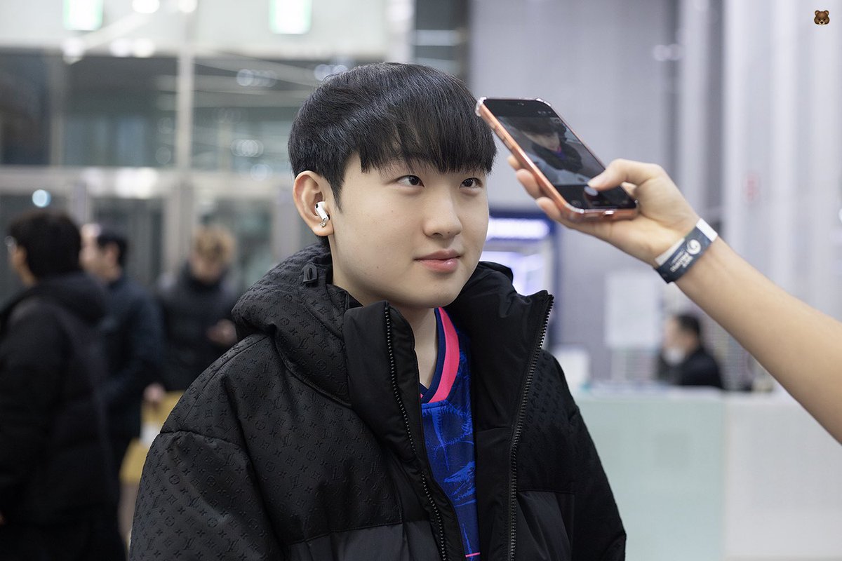 260215 #JINGGG 🐹🤭
#PRXWIN #WGAMING