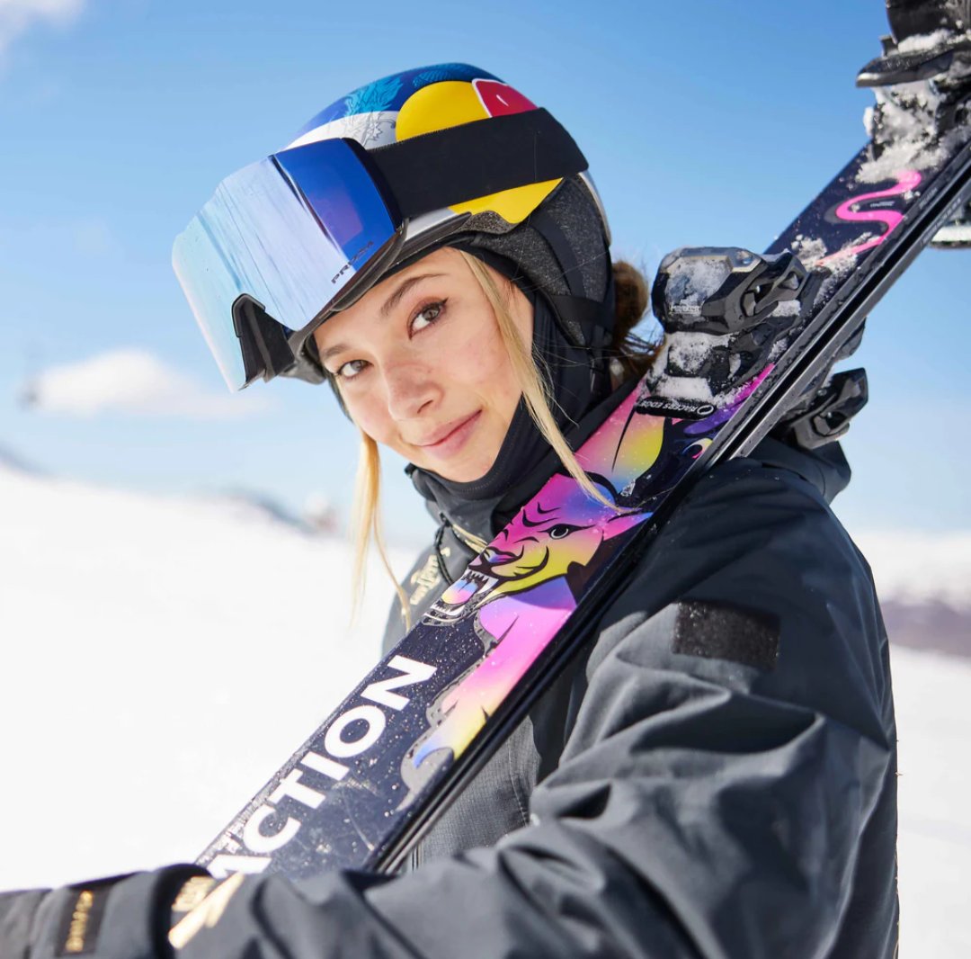 norjohnston06's tweet photo. The people yelling about Eileen Gu representing China instead of the USA, are the same people that would tell her to go back to her own country if they passed her on the street!
#WinterOlympics https://t.co/dwIjBbfEGQ