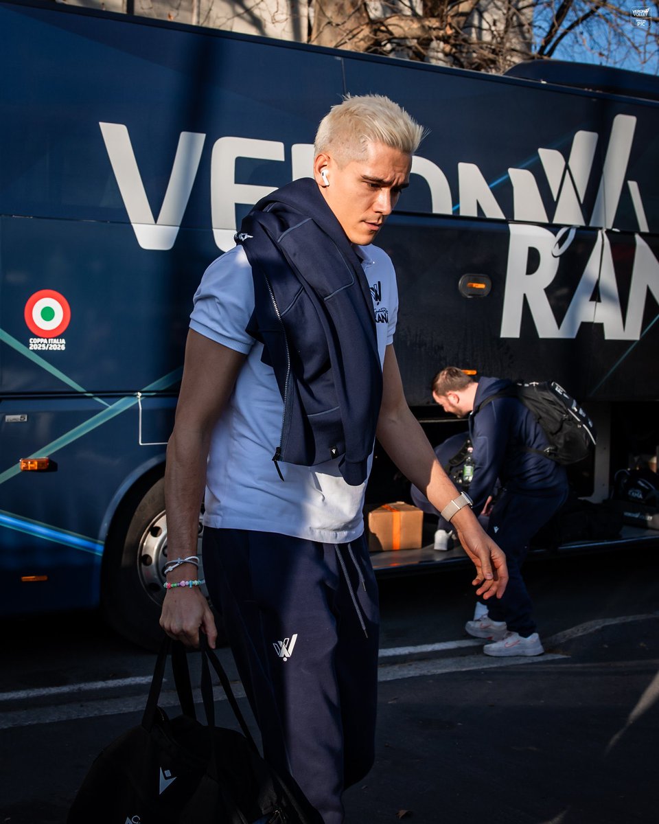 __nonexistence's tweet image. เฮ้ยพี่ทำไร อหตัวพ่อทาร์แกเรียน😭😭