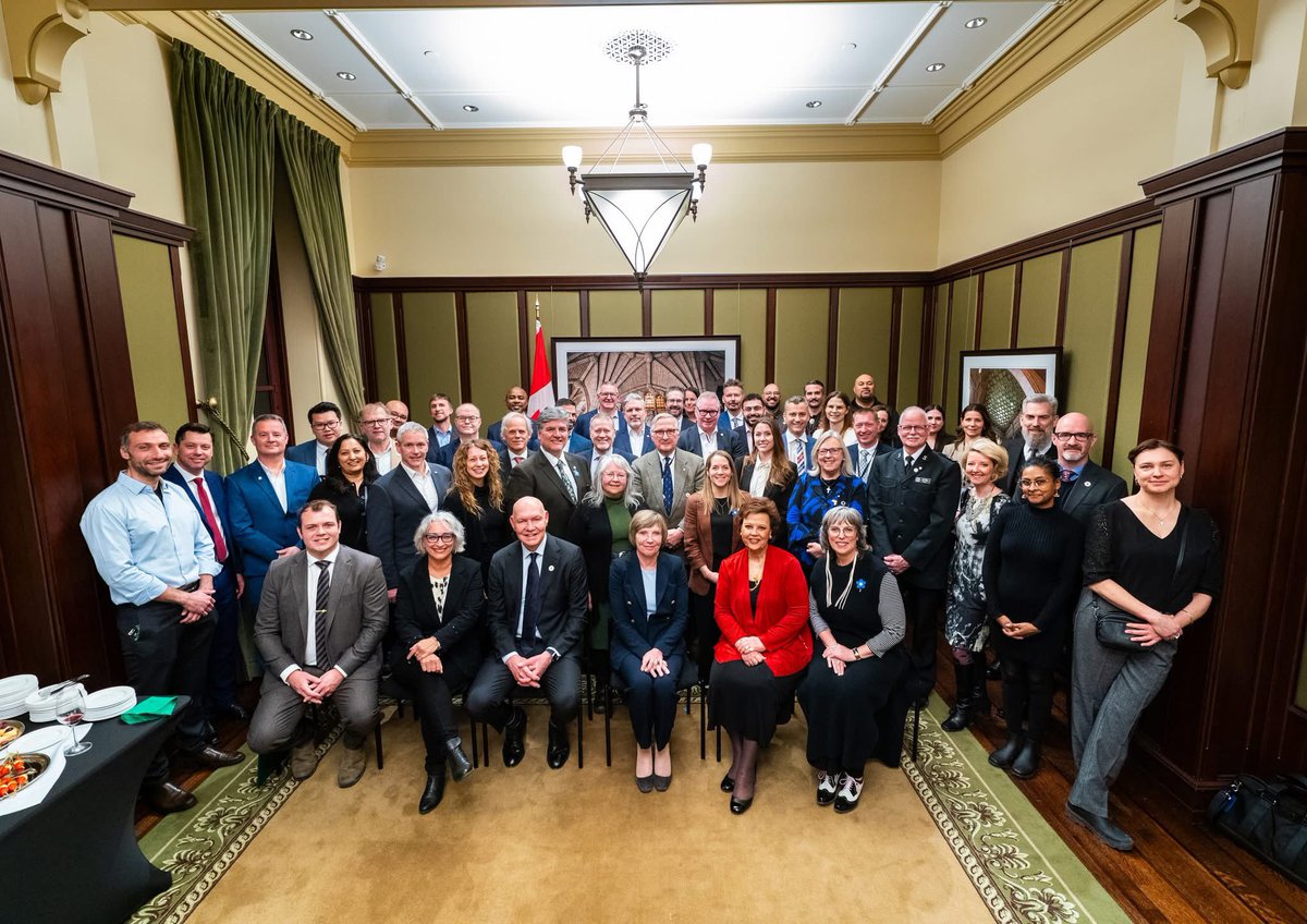 La Croix-Rouge canadienne est l’un des principaux organismes en matière d’urgence. Ce fut un réel plaisir de les rencontrer et d’échanger sur les divers enjeux auxquels ils sont confrontés.

The Canadian Red Cross is one of the leading organizations in emergency response.