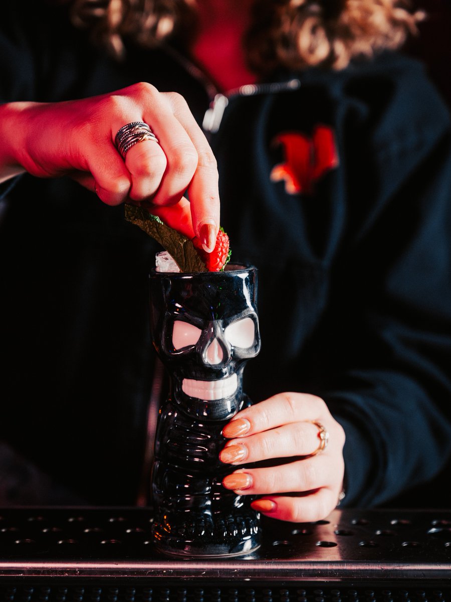 postysbar tweet media