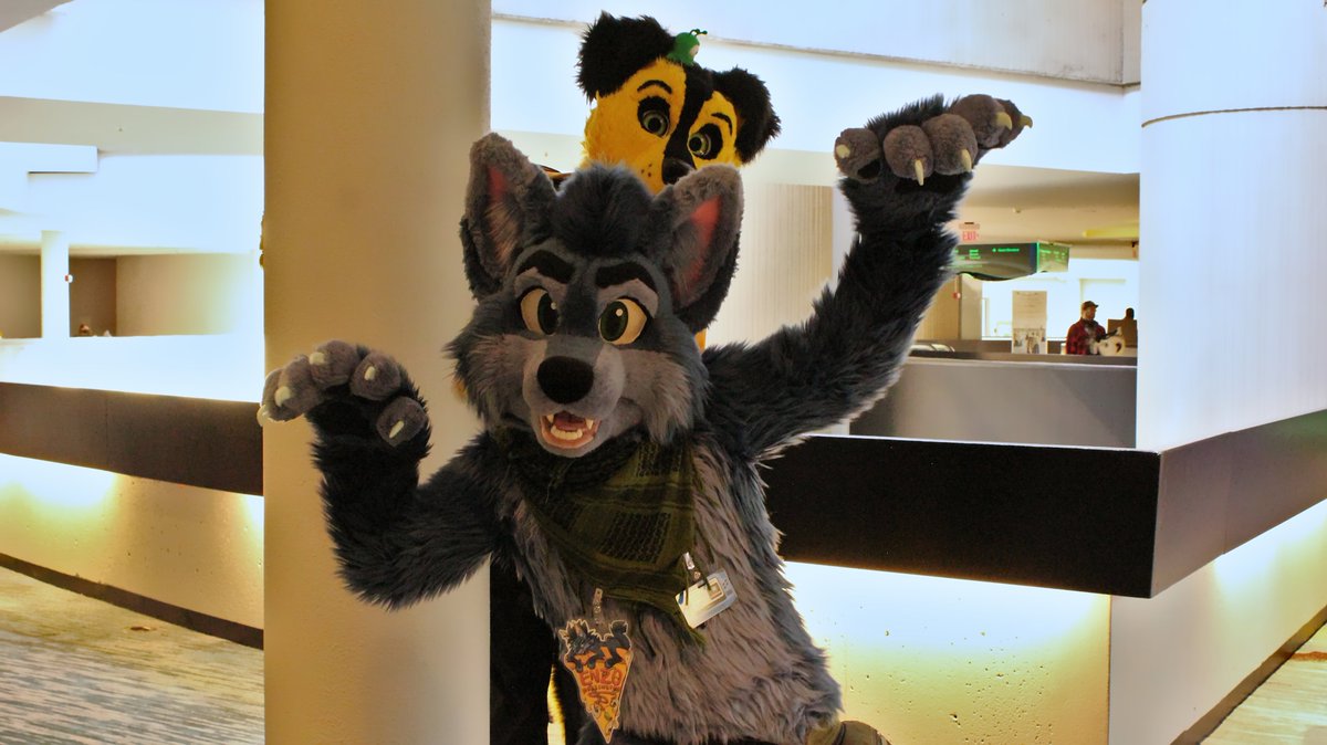 fake reindeer tweet media