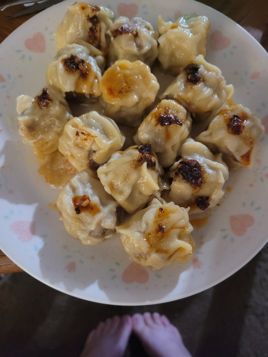 Made some pork, shrimp and scallop shumai with a little bit of chilli oil and a splash of vinegar for my lunch.