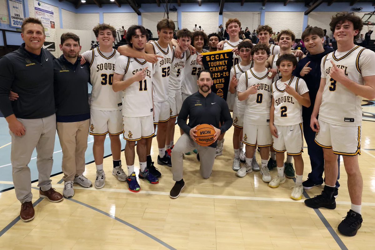 ConnorCorlett26's tweet photo. Won the SCCAL league tournament championship last night and finished 1st in league going 12-0. First title since 2013 and first undefeated season since 2003. Very grateful to be a part of this team! https://t.co/i1DJp3ZHJe