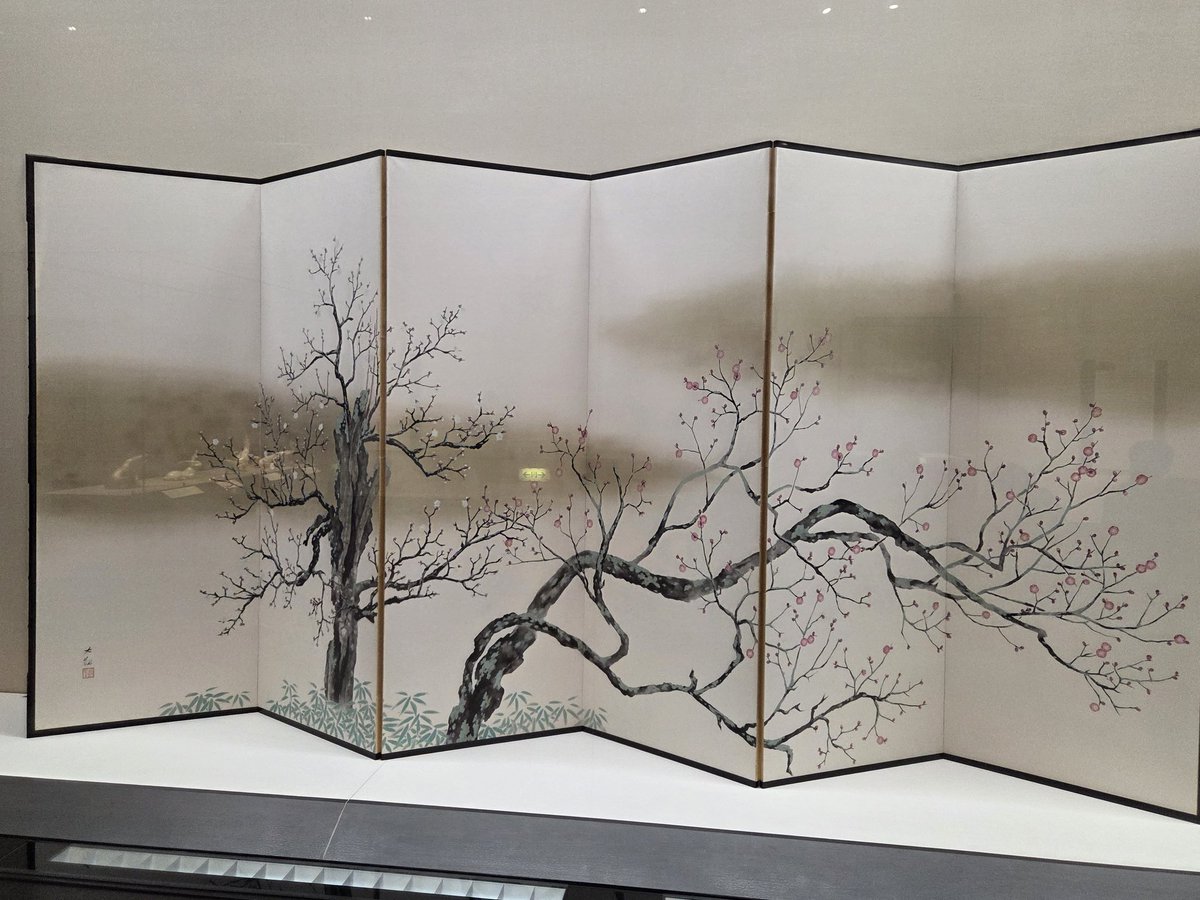 横山大観 松竹梅屏風 やっぱり松がいちばん大観やとわかりやすいね