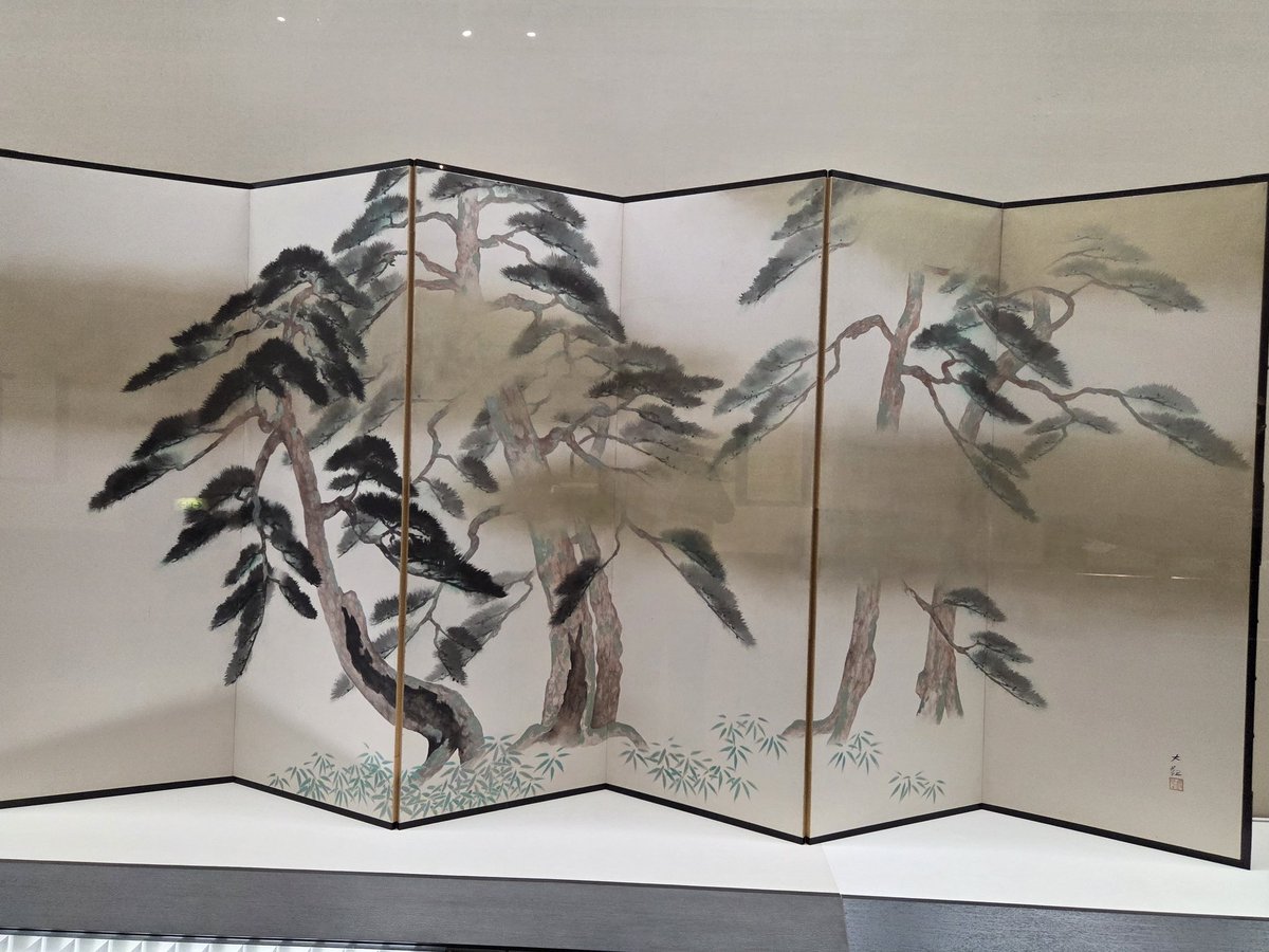 横山大観 松竹梅屏風 やっぱり松がいちばん大観やとわかりやすいね