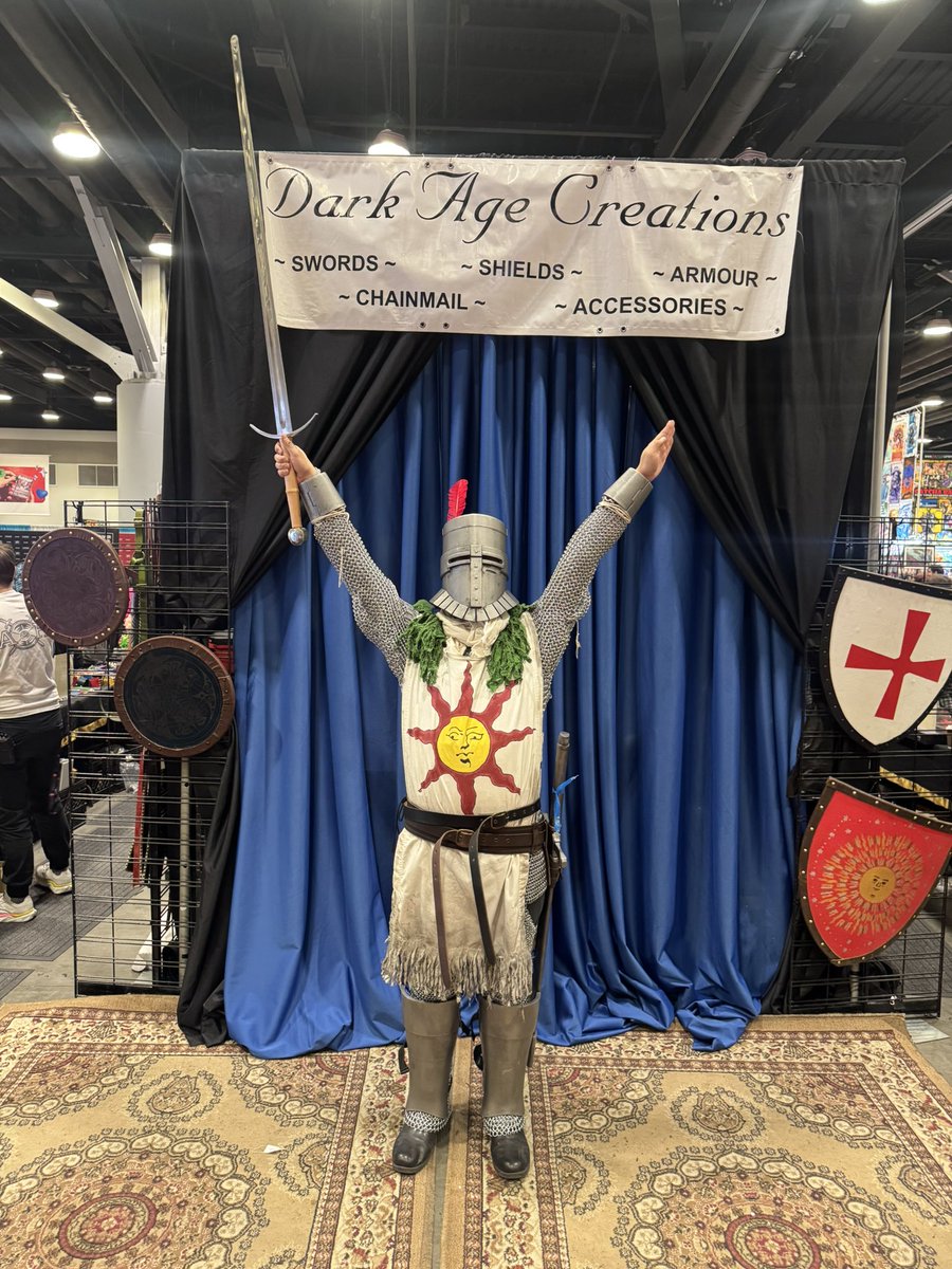 Loving the costumes today at Fan Expo Vancouver !!!  <a href="/FANEXPOVAN/">FAN EXPO Vancouver</a> #fanexpo #fanexpovancouver