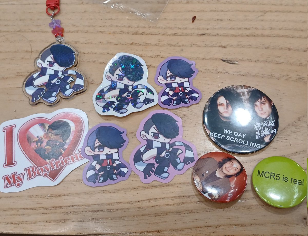 Mañana mi novio viene a capital y nos vemos. Tenia q ahorrar plata para mañana. Pero..... Edgar............