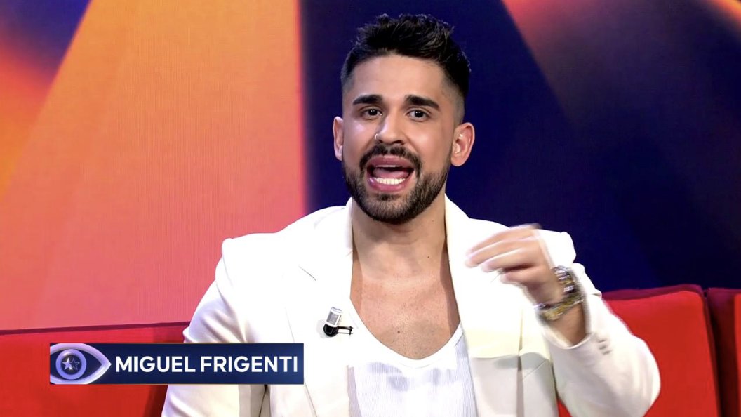 ghoficial's tweet photo. Frigenti: "Sandra, Anita, Juanpi, Manuel y Gloria son los peores concursantes de la historia de Gran Hermano" #GHDúoCuentas6 #GHDúo15F https://t.co/8d38SGCVSU
