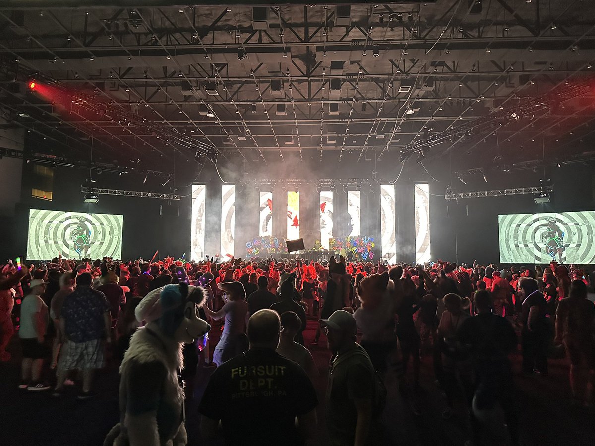 vey 🌵🐾 tweet media