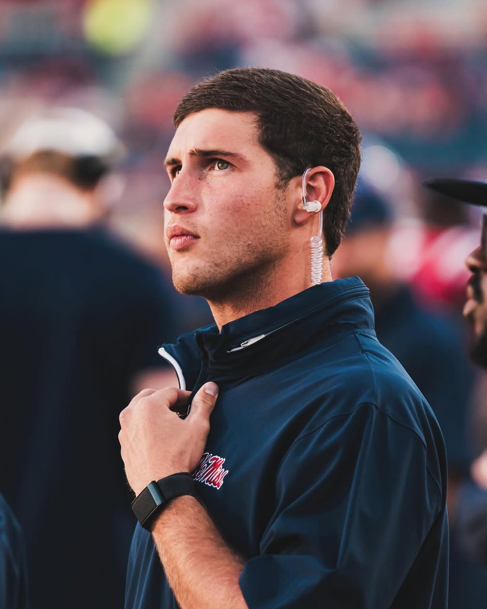 Pete Nakos tweet media