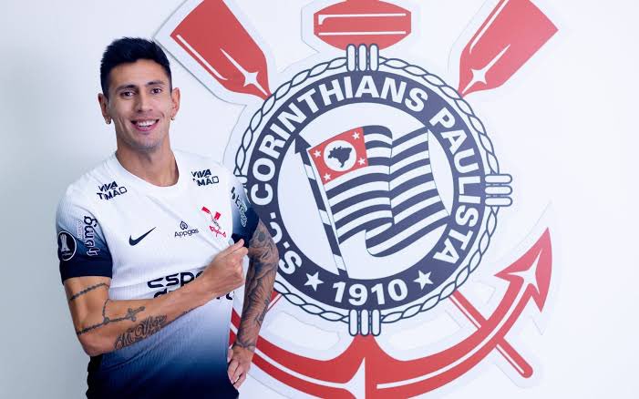 BIDU SEM SUBSTITUTO
 
Além dos atletas informados que não vieram para São Bernardo neste domingo (15), o lateral-esquerdo Angileri também não desembarcou com o elenco.

Assim Matheus Bidu segue sendo o único LE do elenco disponível para a partida de hoje. 

<a href="/IDCorinthiana/">Identidade Corinthiana</a>