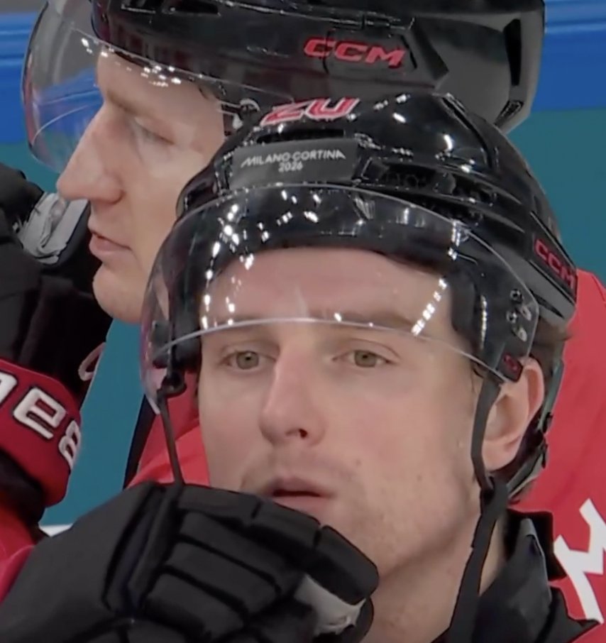 canuckies's tweet image. #holy #moly