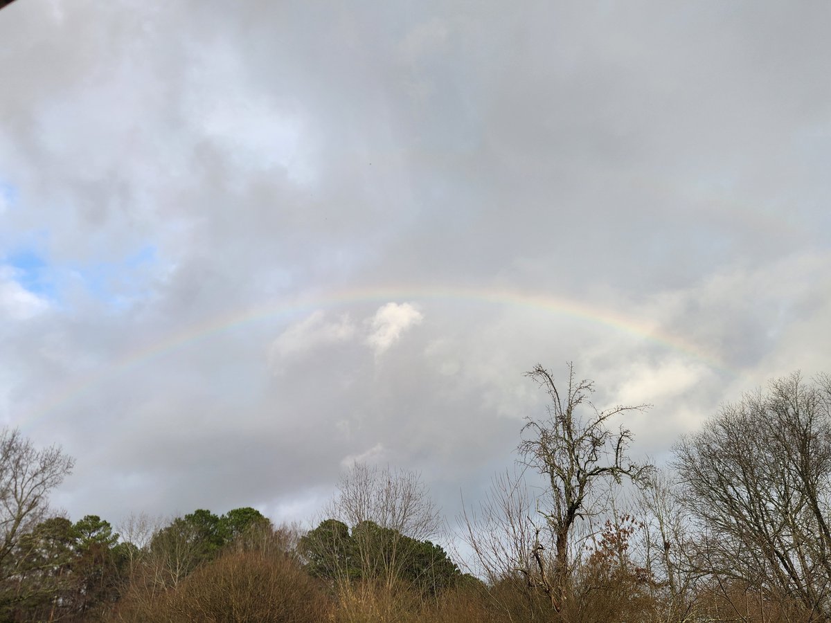 mrfoo84's tweet photo. Rainbow and small shower over McCalla @AlabamaWXNet @spann @simpsonWVTM13 @NWSBirmingham https://t.co/jxKeTahk8q