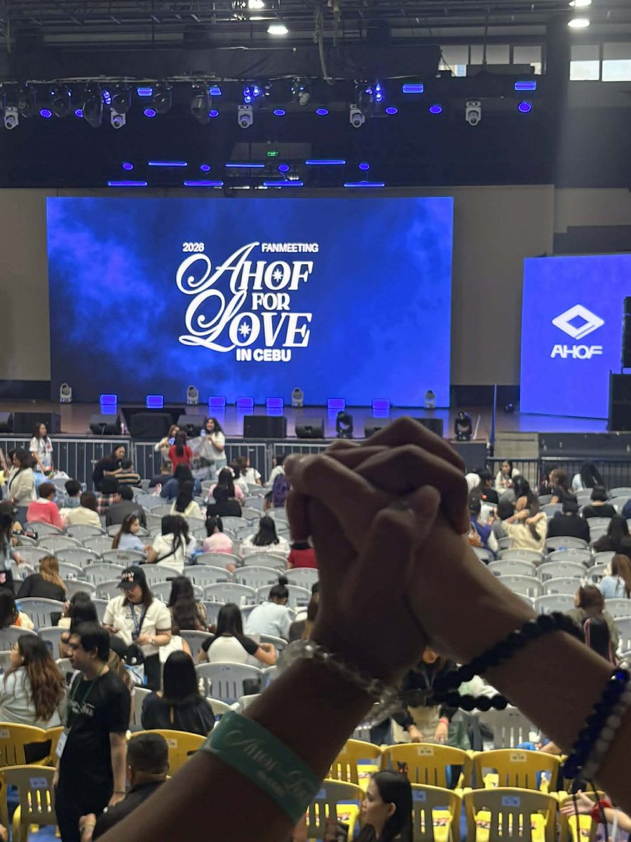 ProllyCoby's tweet photo. AHOF for Love — Together, with AHOF ❤️

#AHOFinCEBU #AHOF #AHOFOHA  #mlm https://t.co/7sjjIxvA8V