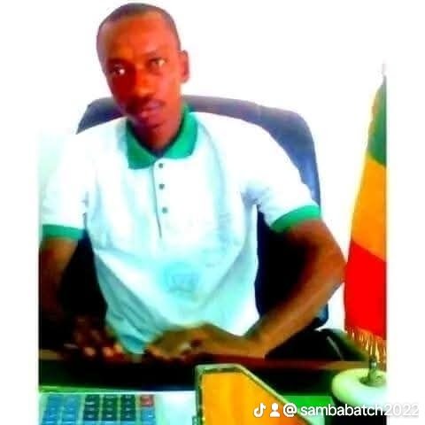 BatchSidibe's tweet photo. De l'Or: Comment l'Ouganda peut exporter plus de 6,4 milliards de dollars en 2025. Alors que ce Pays ne dispose pas des grandes sociétés minières ? Une seule question taraude dans ma tête: Est-ce que l'Ouganda ne se profite pas des Trafics d'Or de la RDC et du Soudan ? https://t.co/hnLPNyEj5e