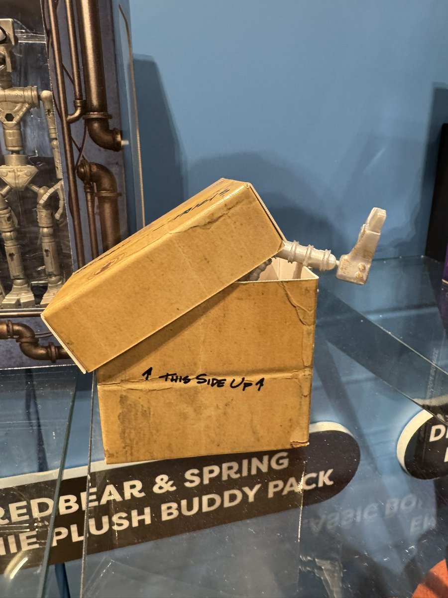 Aaron_Margolin's tweet photo. You asked for it. 

Here they are. 

Coming in early Fall to Vault are Endo-Series Parts and Services Packs complete with 2 Endo-Frames, storage boxes and spare parts. 

All for $24.99 https://t.co/2bEpaAHL3i